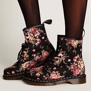 Floral Doc Martens - size 8/39